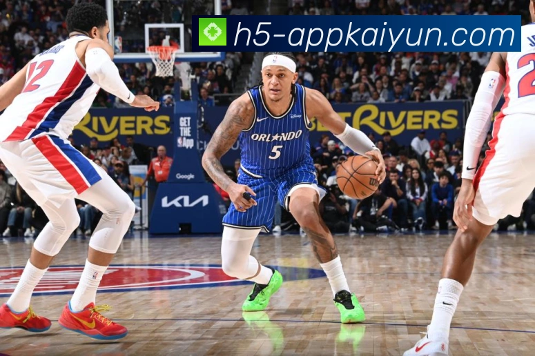 鲁尼职业生涯回顾与足球场上非凡成就全解析